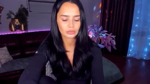 DanaMiers online show from April 2, 3:59 am