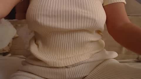 Snapshot of danaperfect chatting on October 5, 9:36 am Daniella online show from October 5, 9:36 am