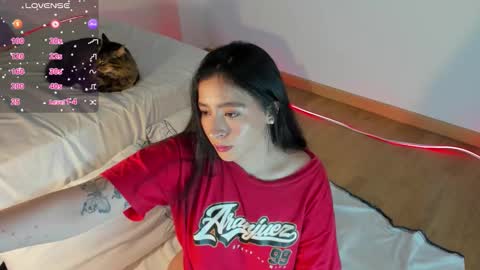 danay_01 online show from November 12, 10:30 pm