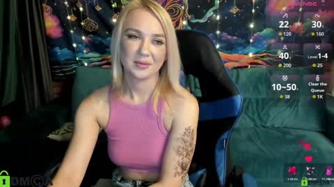 dances_queen online show from March 27, 8:26 am