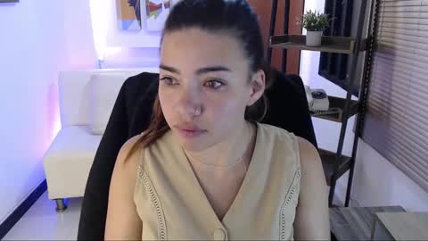 Snapshot of dangel_noir6 chatting on October 6, 10:54 am Veronica online show from October 6, 10:54 am