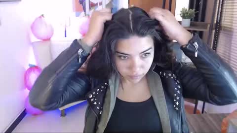 Snapshot of dangel_noir6 chatting on October 23, 11:16 am Veronica online show from October 23, 11:16 am