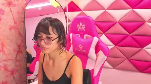 Snapshot of dani_dream chatting on October 27, 1:39 pm dani_dream online show from October 27, 1:39 pm