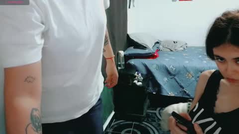 dani y jocelyn online show from March 23, 8:48 pm