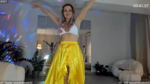 daniangel_web online show from March 25, 4:54 pm