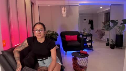 Snapshot of daniela_arenas chatting on February 26, 2:19 am daniela_arenas online show from February 26, 2:19 am