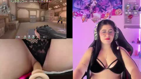 Snapshot of danielamendez__ chatting on October 14, 1:57 pm Dani online show from October 14, 1:57 pm