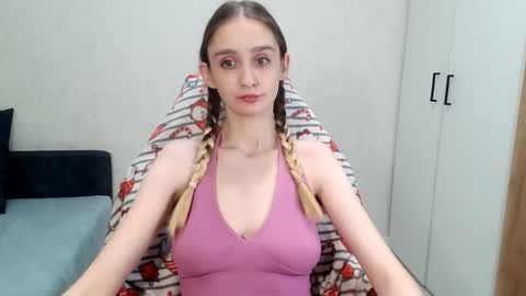 Daniella Martin online show from December 16, 11:07 pm