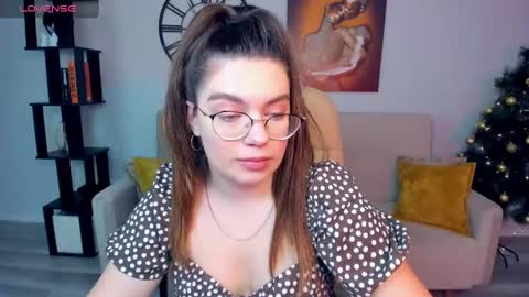 Daniella online show from December 21, 7:24 am
