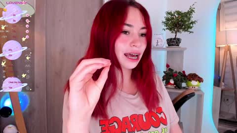 Snapshot of daniellerose_ chatting on December 5, 10:56 pm Danielle Rose online show from December 5, 10:56 pm