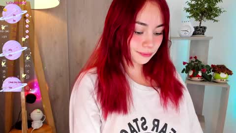 Snapshot of daniellerose_ chatting on December 18, 1:15 am Danielle Rose online show from December 18, 1:15 am