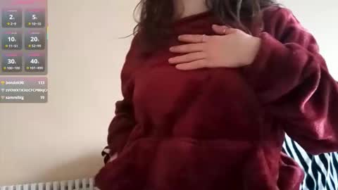 Mia online show from December 23, 8:51 am