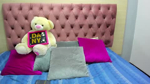 DaniiBelluci  online show from December 2, 8:48 am