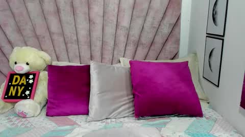   Danii Belluci  online show from February 28, 4:56 am