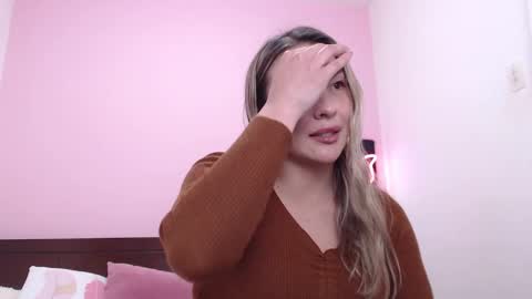 K A R O L online show from December 4, 2:31 am