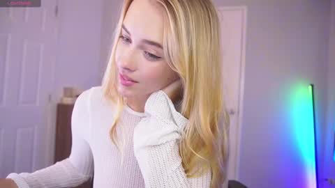 Snapshot of danikadillan chatting on February 25, 1:30 am Hi my name is Anna. Please say hello I like to chat with you. If u have request use Tip option .Thank you online show from February 25, 1:30 am