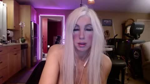 DanikaWhite69 online show from January 30, 6:13 am