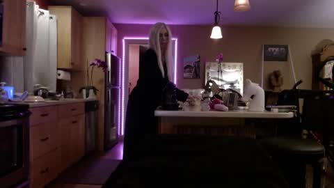 Snapshot of danikawhite69 chatting on October 6, 8:53 am DanikaWhite69 online show from October 6, 8:53 am