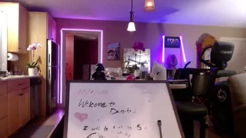Snapshot of danikawhite69 chatting on November 2, 8:07 am DanikaWhite69 online show from November 2, 8:07 am
