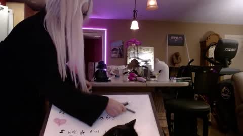 Snapshot of danikawhite69 chatting on September 28, 8:52 am DanikaWhite69 online show from September 28, 8:52 am