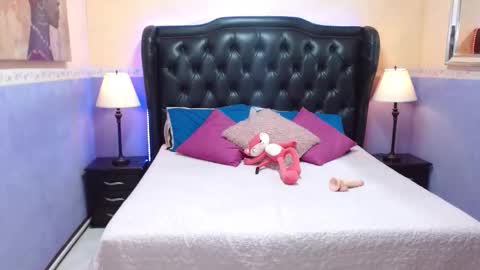 Danna online show from February 6, 4:21 pm