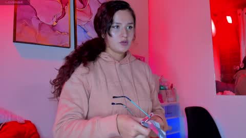 Snapshot of danna_lovs chatting on December 30, 5:23 pm Danna Lovs online show from December 30, 5:23 pm