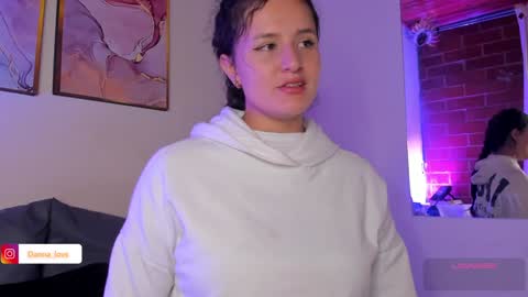 Snapshot of danna_lovs chatting on January 23, 2:17 pm Danna Lovs online show from January 23, 2:17 pm
