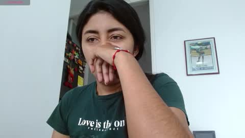 Danna online show from November 6, 3:51 pm