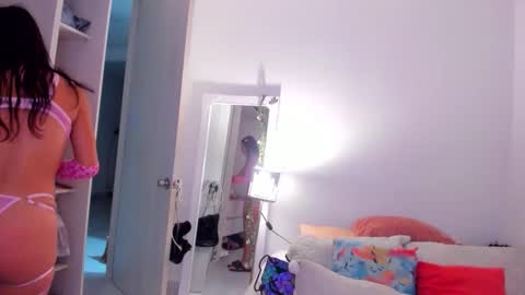 Danna Rhodes online show from November 3, 4:27 am