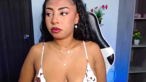 Danna online show from October 4, 10:21 am