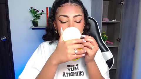 Danna online show from November 20, 10:49 am