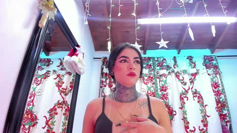 Danna Berlin  online show from December 11, 7:25 pm