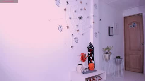 Insta DannaBlueX  online show from October 25, 9:32 pm