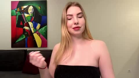 Snapshot of dannamissss chatting on December 16, 9:41 pm dannamissss online show from December 16, 9:41 pm