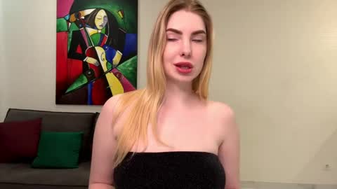 Snapshot of dannamissss chatting on January 21, 5:51 pm dannamissss online show from January 21, 5:51 pm