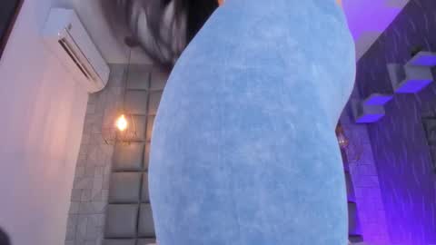 Danna online show from December 4, 12:40 pm