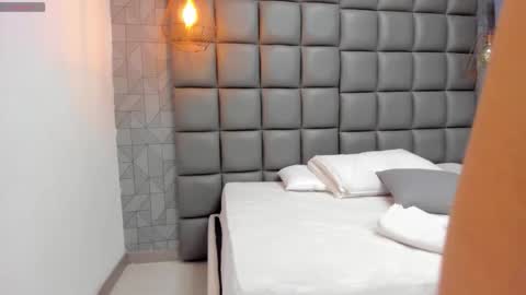 Snapshot of dannavelvet chatting on October 28, 12:22 pm Danna online show from October 28, 12:22 pm