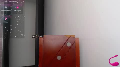 Snapshot of dannyroussette chatting on October 29, 2:53 pm Follow me Control lovense free D online show from October 29, 2:53 pm