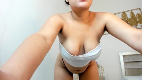 dapdne_luke online show from February 10, 8:21 pm