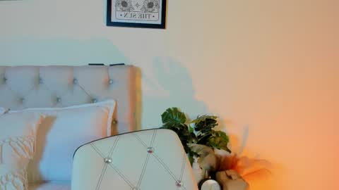 Snapshot of daphne_24 chatting on October 24, 2:02 pm Antonella Mora online show from October 24, 2:02 pm