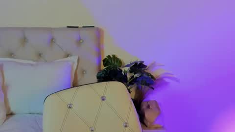 Snapshot of daphne_24 chatting on October 8, 2:32 pm Antonella Mora online show from October 8, 2:32 pm