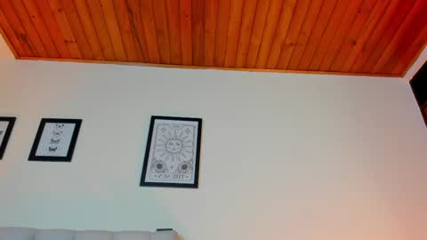 Snapshot of daphne_24 chatting on October 4, 12:44 pm Antonella Mora online show from October 4, 12:44 pm