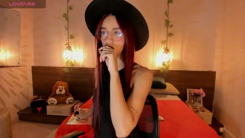 Daphne online show from January 26, 11:39 am