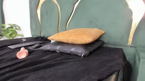 daphne_culeht online show from May 27, 1:57 am