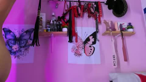 daphneandrade online show from January 19, 1:12 pm