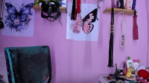 daphneandrade online show from February 24, 12:46 pm