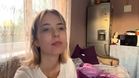 Monika online show from May 3, 5:16 pm
