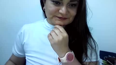 Snapshot of dapnne24 chatting on October 16, 8:22 pm dapnne online show from October 16, 8:22 pm