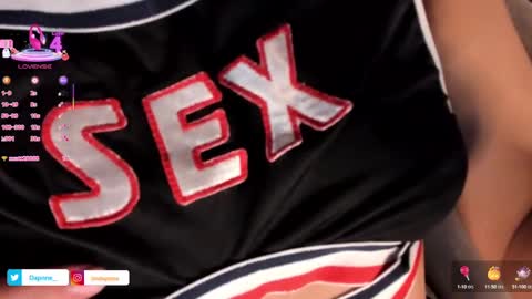 Snapshot of dapnne_ chatting on October 10, 1:38 pm Daphne online show from October 10, 1:38 pm