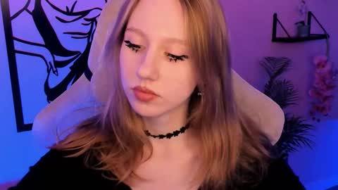 Daria Tate online show from October 17, 11:24 am